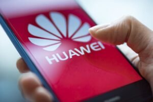 Huawei Android’den çıktı mı?